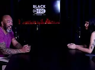 I’m with this indigenous mom in wild cosplay outdoor action. Her narcissistic vibe drives me crazy!