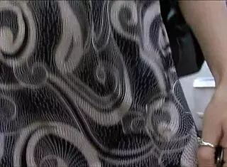 i'm a brunette milf suckin' dat big black cock so gud