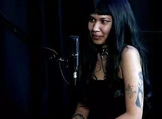 I’m with this indigenous mom in wild cosplay outdoor action. Her narcissistic vibe drives me crazy!