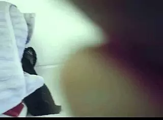 巨乳继妹斯凯拉·沃克斯渴望继弟