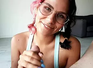 that sloppy blowjob on a huge cock ends with cum in mouth 😋