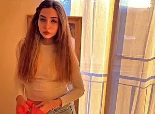 牛仔裤清洁妹撩得我狂野猛操她正中下怀