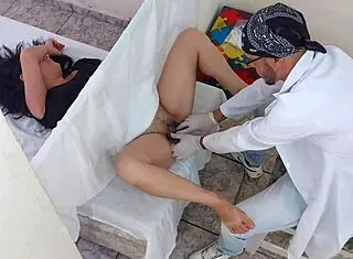 Ginecologista Exam Turns Unexpectedly Wild