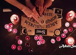 隐藏女同Penny Barber August Skye Lana Small首次磨穴