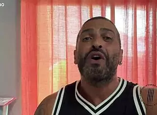 Tirando Leite De Tigre - Trailer - Completo No Red