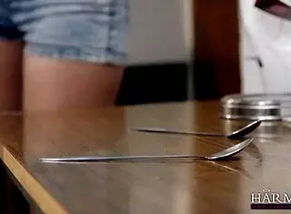 i join hot lesbian threesome with boss samantha bentley