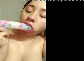 hey, wanna see this curvy colombian teen show you how to suck a dick properly?