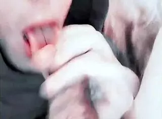 Hey, have you ever seen a beautiful tattooed guy suck himself like this cuck?