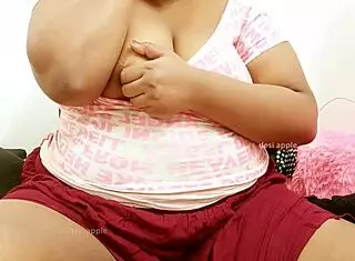 Indian Tulu sexy aunty fucks hard!