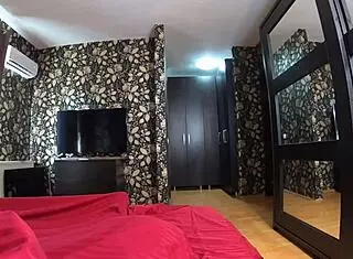 MilfyCalla shows off her cameltoe in yoga pants and gets cumshots on downjackets.