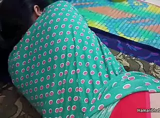 Indian bhabhi gets fucked in maxi