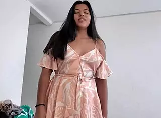 i follo a mi amiga latina colombiana en pov creampie por primera vez antes de trabajo