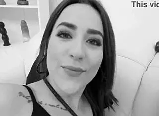 Hey, can you handle sexy slut Manea Valentina in double penetration?