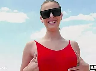 Lya's RISKY SEX on Public Bench Blows Minds!