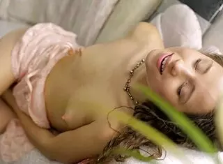 Beautiful teen Fabricia D is reaching a huge orgasm with toys