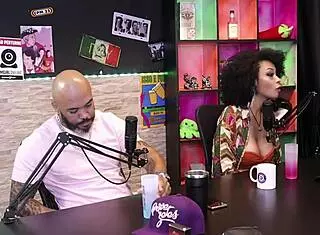 Melissa Leal Feels Recognized as Transsexual in School Makeup