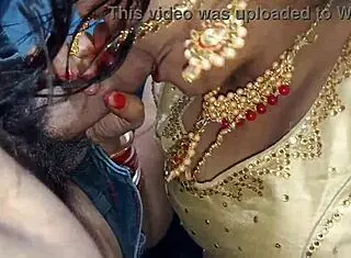 The most beautiful married bhabhi gives an amazing blowjob 😍