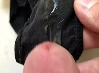 i put my dick on my girlfriend's dirty panties and feel the excitement