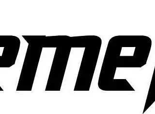 Roxy's back again for some domination