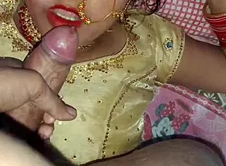 The most beautiful married bhabhi gives an amazing blowjob 😍