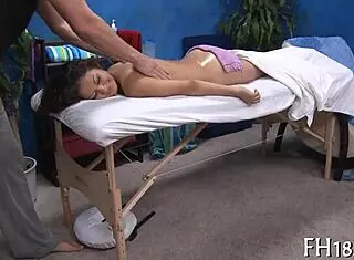 Enjoy a free mobile massage session, it's relaxing and fun 😊