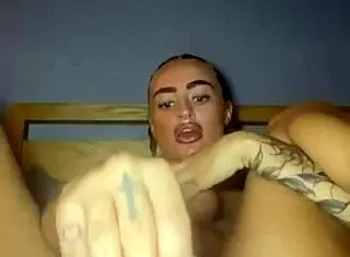 uh, thick emo chick fingering her tight 18+ hole