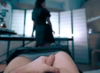 乳膠性感護士幫忙精液取樣口爆