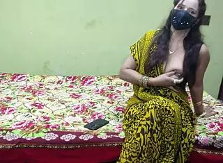 Pakistani hot aunty takes hard cock in tight rear