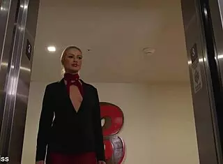beautiful blonde whore gives unforgettable fuck 😘