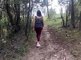 Pretty shaved pussy in leggings gets touched outdoors