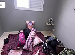 Amberzinha shows new apartment and gets wet pussy fucked in roleplay