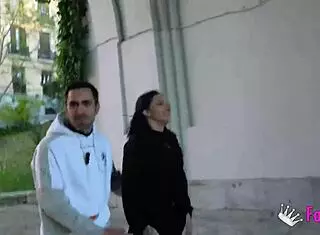 Tour in Madrid with Nelia Estrada exploring the capital