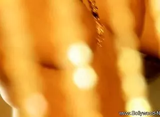 诱惑脱衣舞让你鸡巴硬爆！