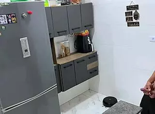 hired latina with short to provoke, her ass is delicious 😈