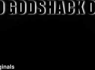 米娜承受5对1拳交和群交残酷双插动作！