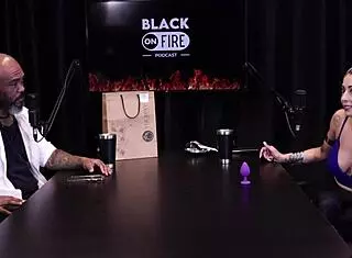 Blonde shows her tits after stressing with actor in outdoor bdsm scene. Fetish actress dislikes anal sex and plays mama senta ou passa game with Julia Fontanelli on sheer red.