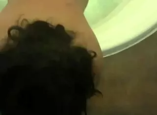 Mamando o funcion�rio novinho do meu marido