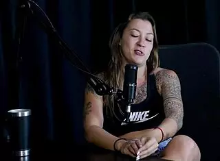 我是Oruan亲了名人现在公共场合操俩双性恋男