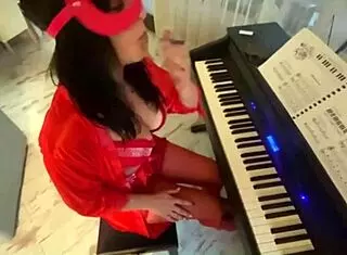 Milfycalla, Hot Latina Slut, Loves Being Fucked By Fat Guys At 43.