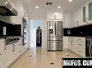 Mofos Features Alexa Grace In Pervs On Patrol With Tit Play, Blowjobs, And Anal Assfucking