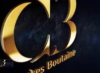 Lil short curvy girl catches attitude until monster cock in cowgirl.