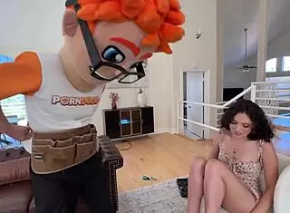 Satine's slippery footjob surprises ThePornDude!