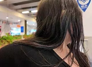 i found sexy valentina in the mall for a casting session