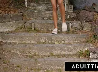 Lesbian milf Syren De Mer bangs teen Alexis Tae