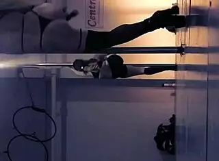 Pov doctora argentina te hace sexy baile en el tubo