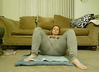 Anastasia squirts, doing what she does best