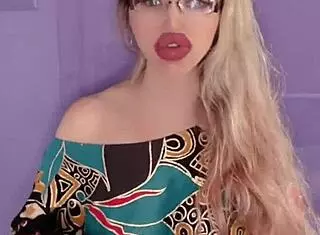 Goddess mistress engages in financial domination session