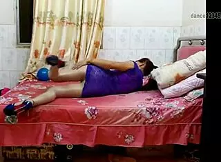 奶奶这舞跳得够骚吗？