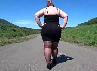 Hey, why's this mature BBW in nylon pantyhose teasing in public?