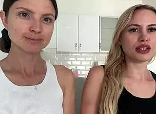 Exploring Perfumes With Brunette And Blonde Enthusiasts